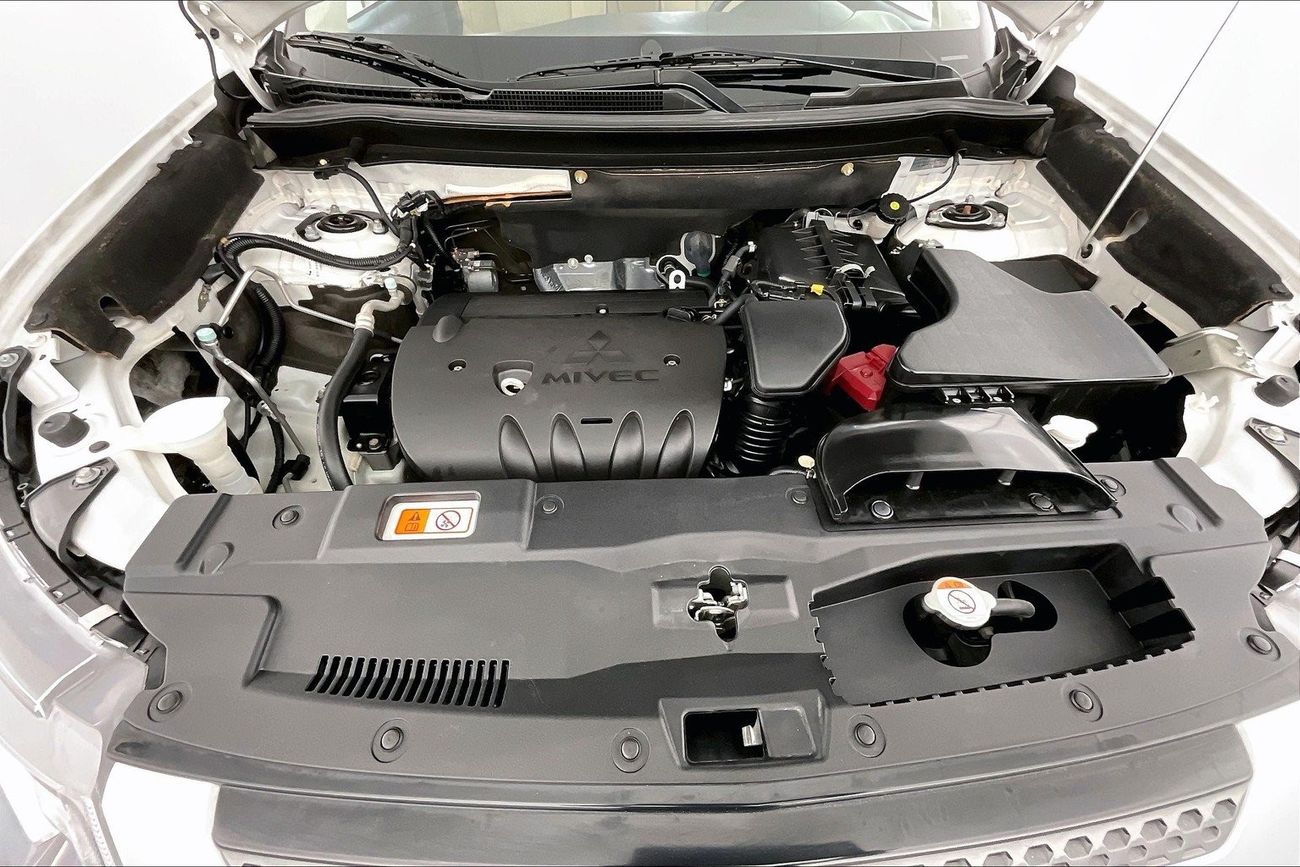 Mitsubishi Outlander GLX Midline| 1 year free warranty | Exclusive Eid offer