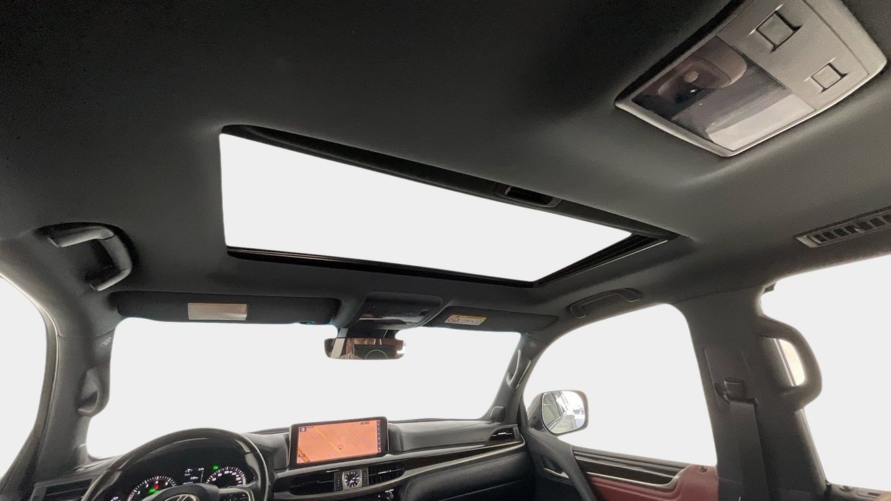 Lexus LX 570 Platinum 5.7L Platinum | Guaranteed Warranty | 0 Down Payment