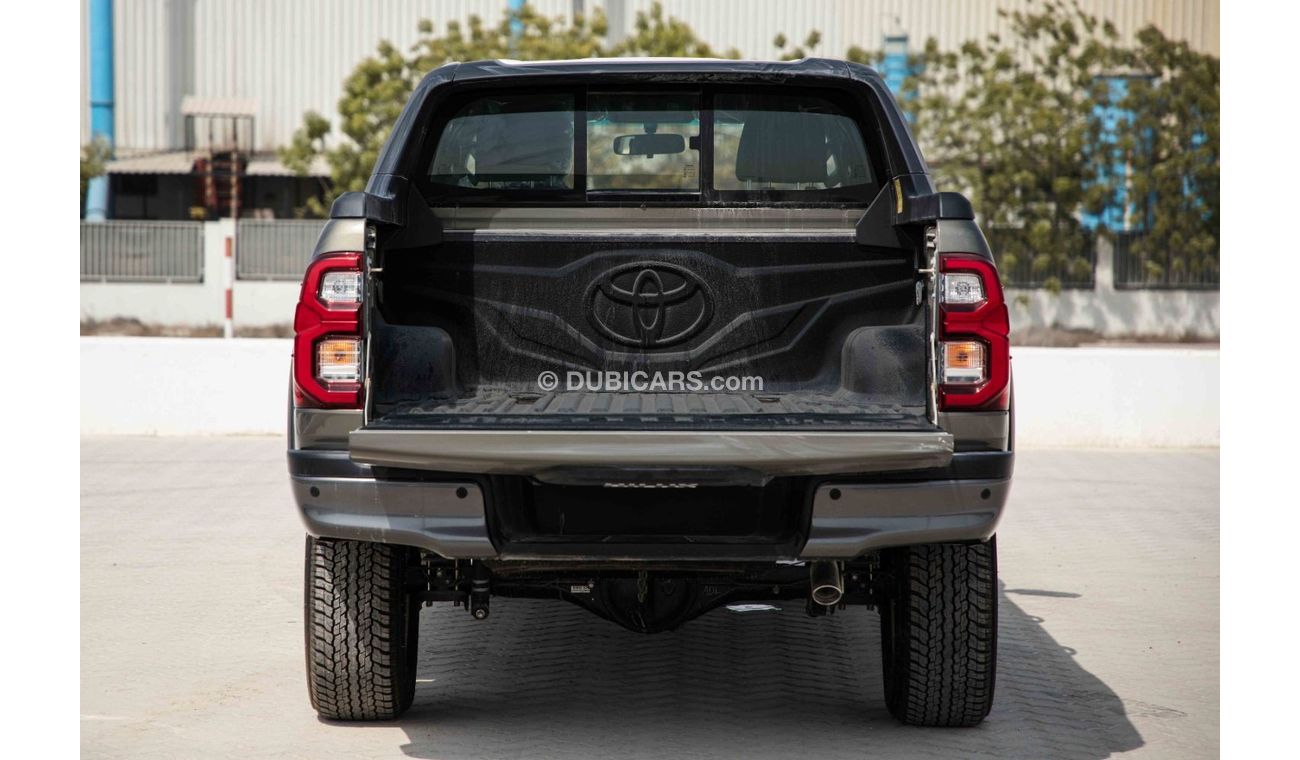 تويوتا هيلوكس Get 2023 Toyota Hilux 4x4 DC 4.0 AD HI SR5 P A/T - Export Only
