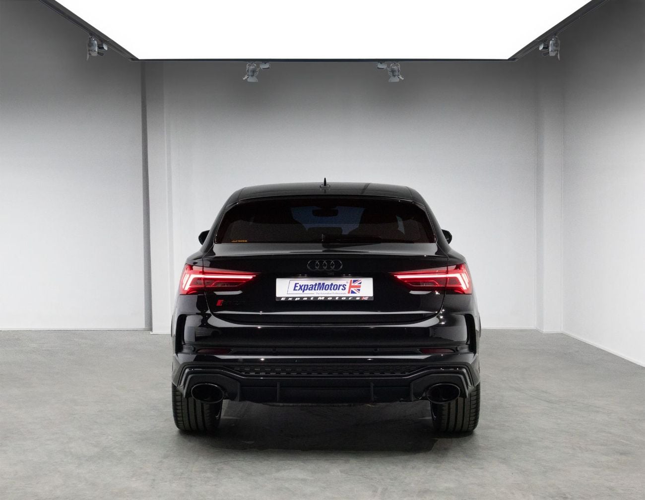 أودي RSQ3 Sportback TFSI quattro 2.5L