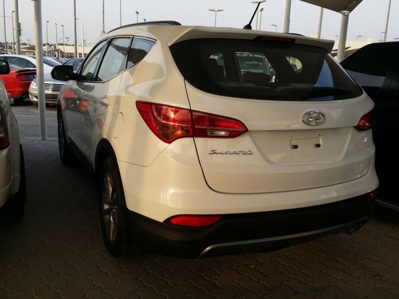 هيونداي سانتا في خليجي 4سلندر رقم3ويل2سنكل2.4سي سي