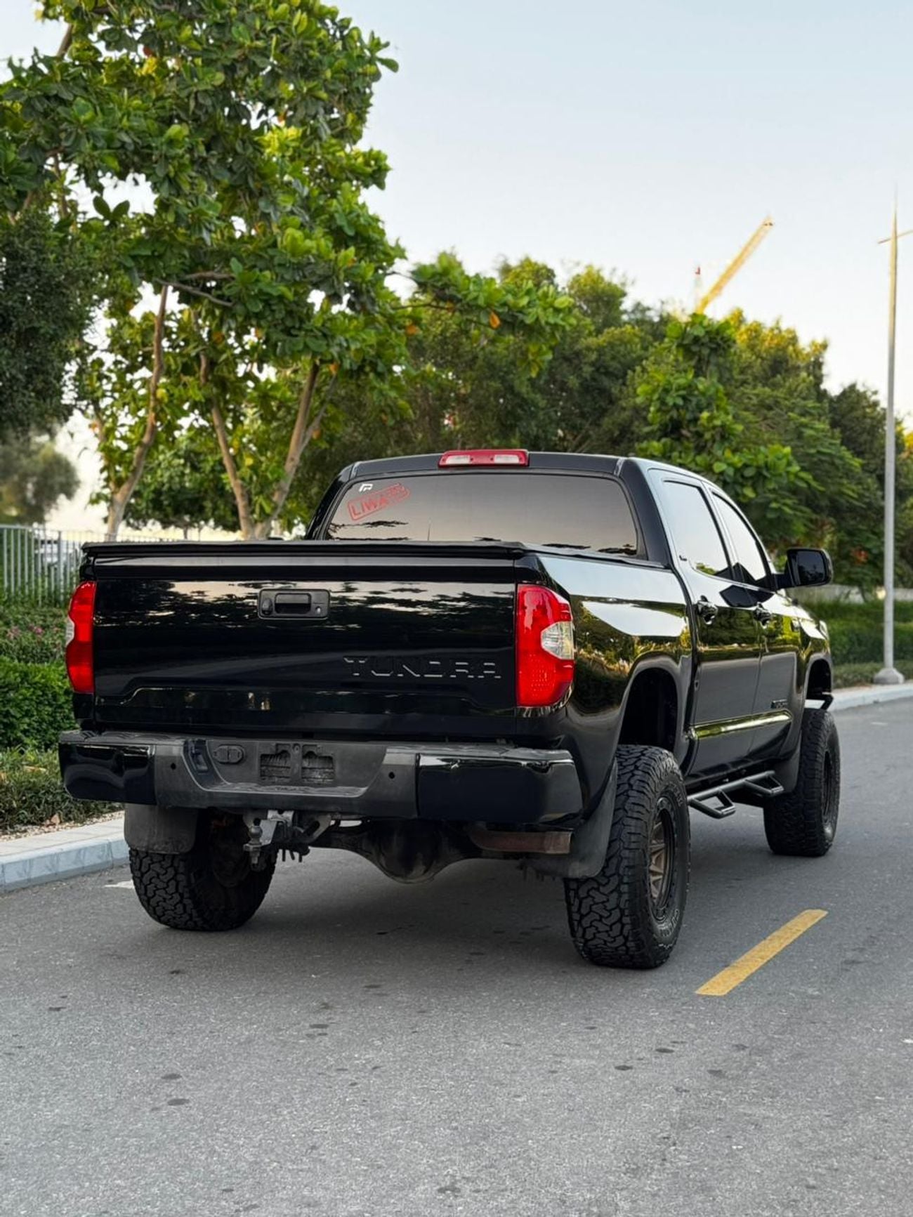 Toyota Tundra VTI CLOTH Std 5.7L