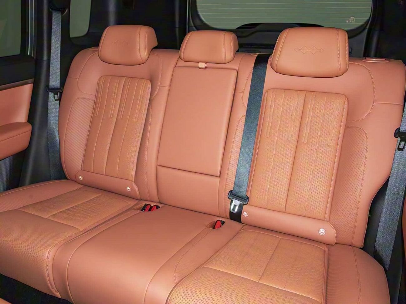 BYD Leopard Titanium 7 DM-i 190KM 4WD ULTRA EDITION | 2025 | Ready Stock Limited QTY | For Local Registration +10%