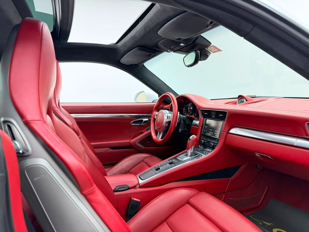 بورش 911 TURBO 2014 Porsche 911 Turbo, May/2027 Porsche Warranty, Full Service History, GCC