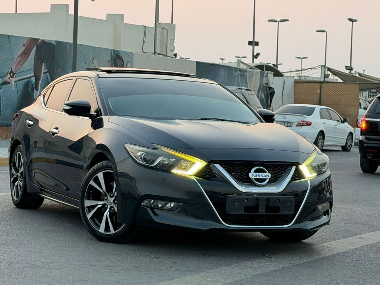 Nissan Maxima SV 3.5L Luxury and top condition