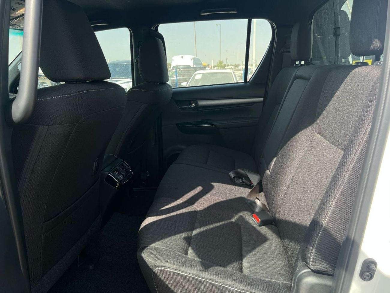 Toyota Hilux TOYOTA HILUX (GGN125) 4.0L Pick-up 4WD 4 Doors