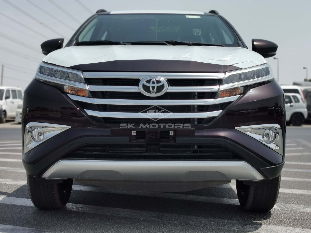 Toyota Rush 1.5L, 17" Rims, Front & Rear A/C, Fabric Seats, Parking Sensor Rear, Xenon Headlight (CODE # TRGC05)