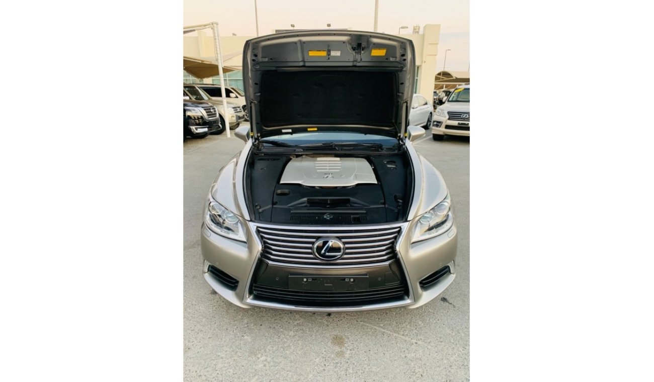 Lexus LS460