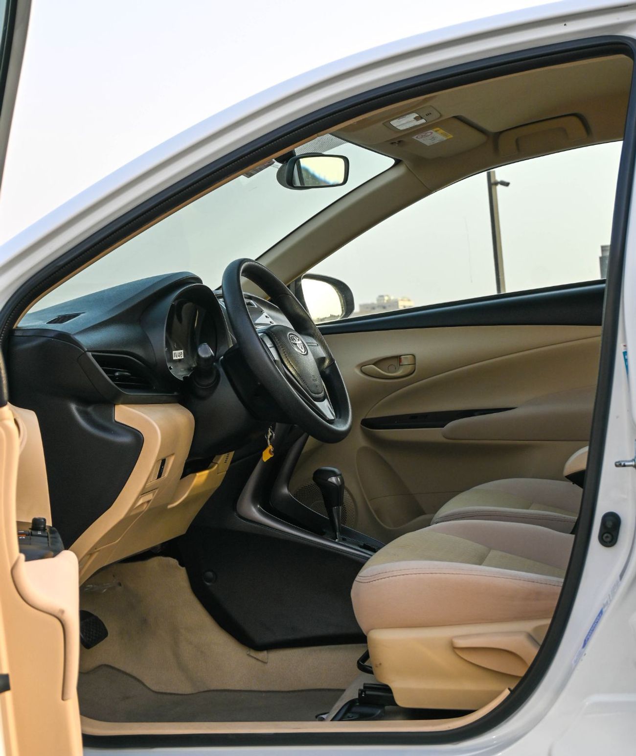 Toyota Yaris 1.5L E TOYOTA YARIS 2022 GCC SE IN EXCELLENT CONDITION