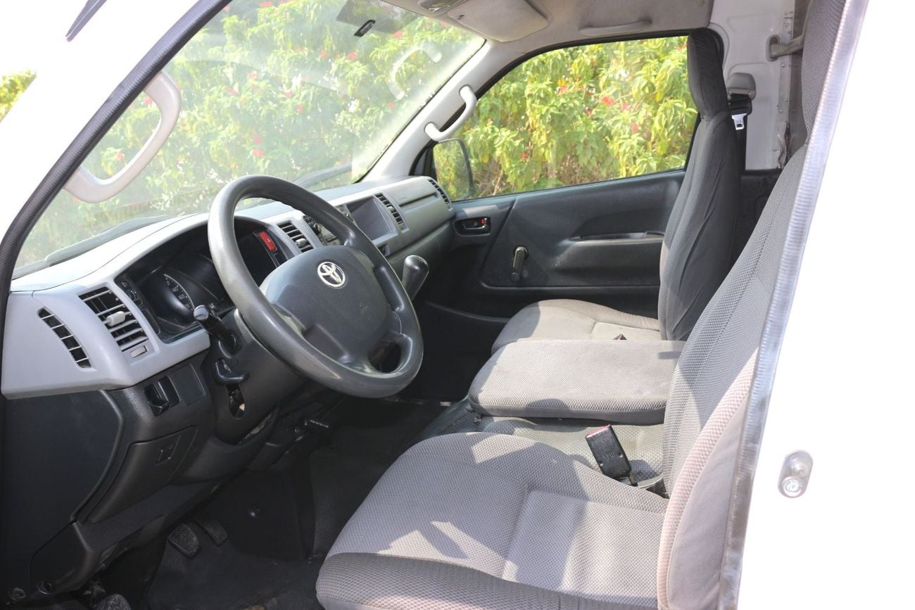 Toyota Hiace GL 2012 PETROL