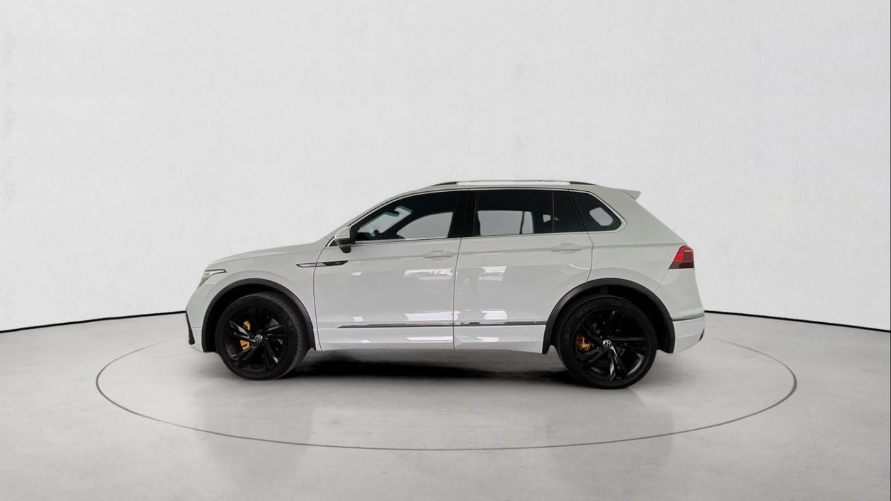 Volkswagen Tiguan 2.0 TSI 4WD DSG R-LINE | Guaranteed Warranty | 0 Down Payment