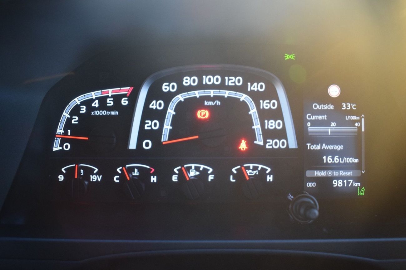 تويوتا لاند كروزر بيك آب Double Cabin 4.5L