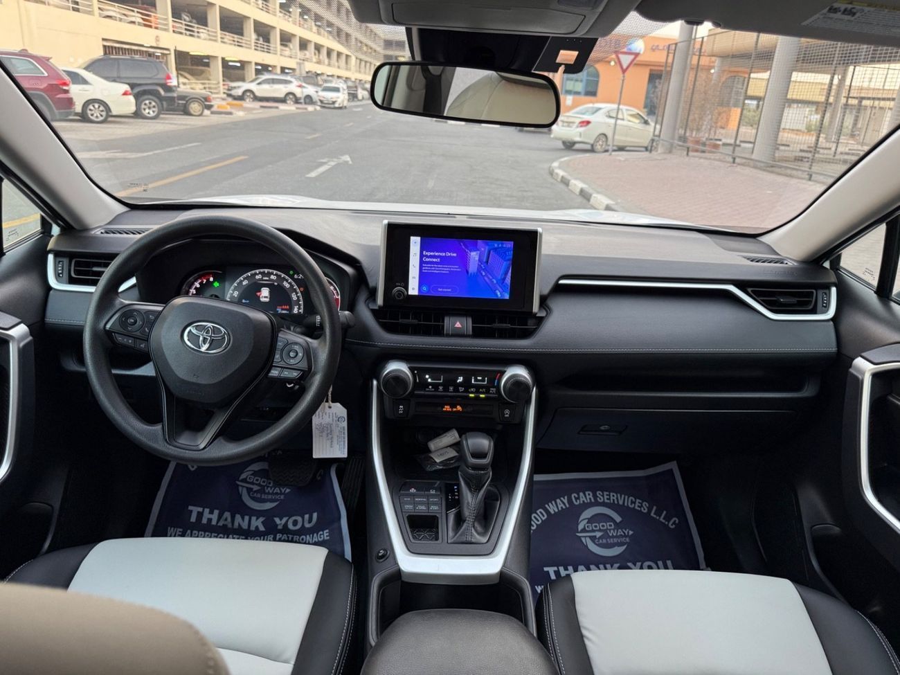 تويوتا راف ٤ 2024 XLE 4WD LEATHER SEATS 2.5 CANADA SPEC