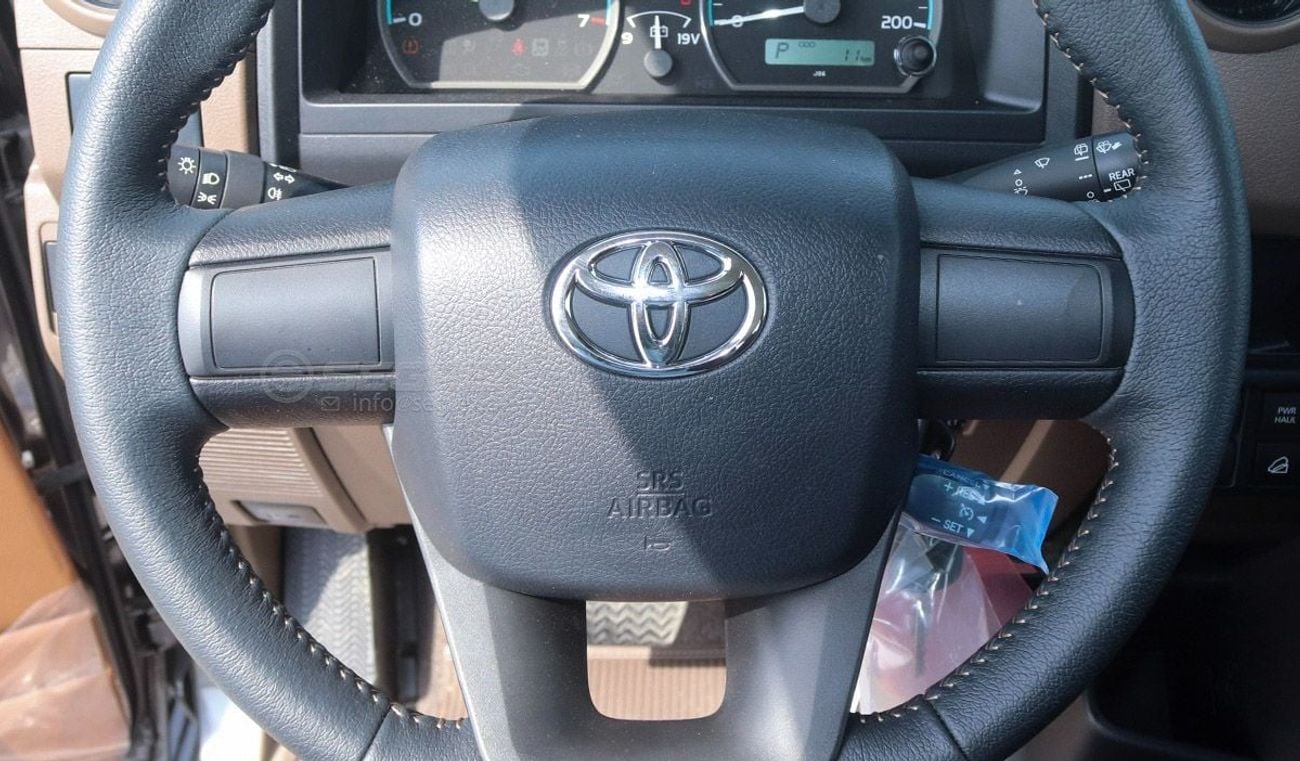 تويوتا لاند كروزر 70 | 4.0 Petrol | Automatic | 2026 | Export only
