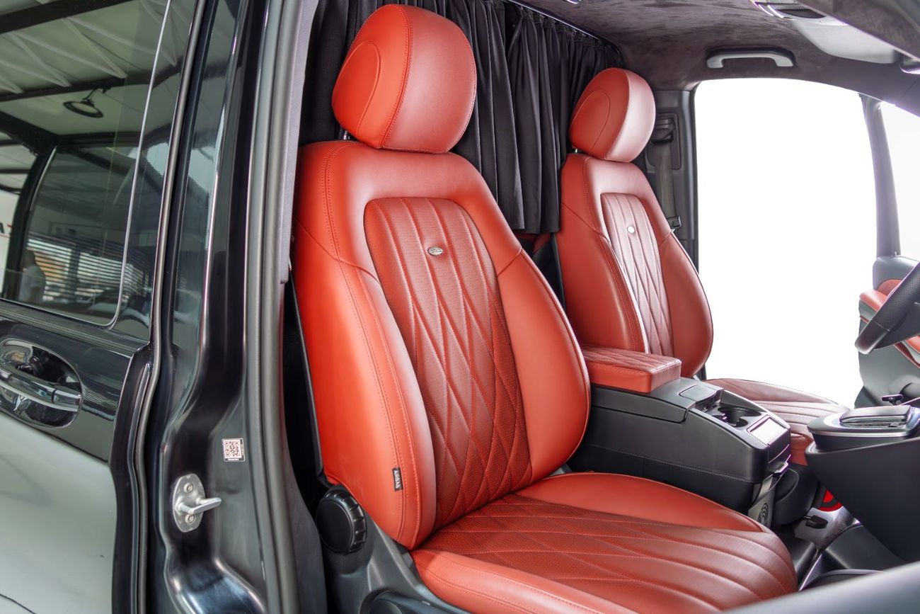 Mercedes-Benz V 250 Std 2.1L Falcon Edition-Star Light System-ONLY 21,000Km-19 Inch Rims-Entertainment Screen