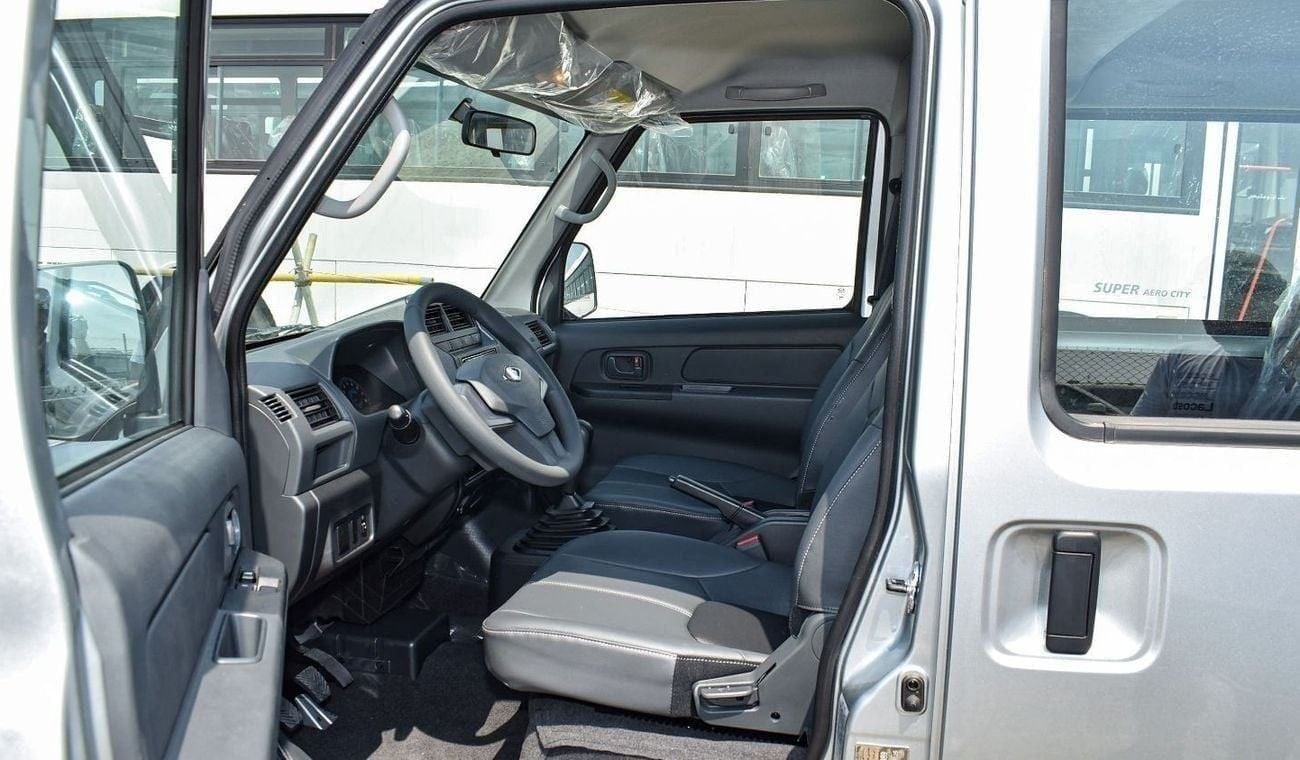 سي إم سي فيريكا فان ركاب بـ 8 مقاعد