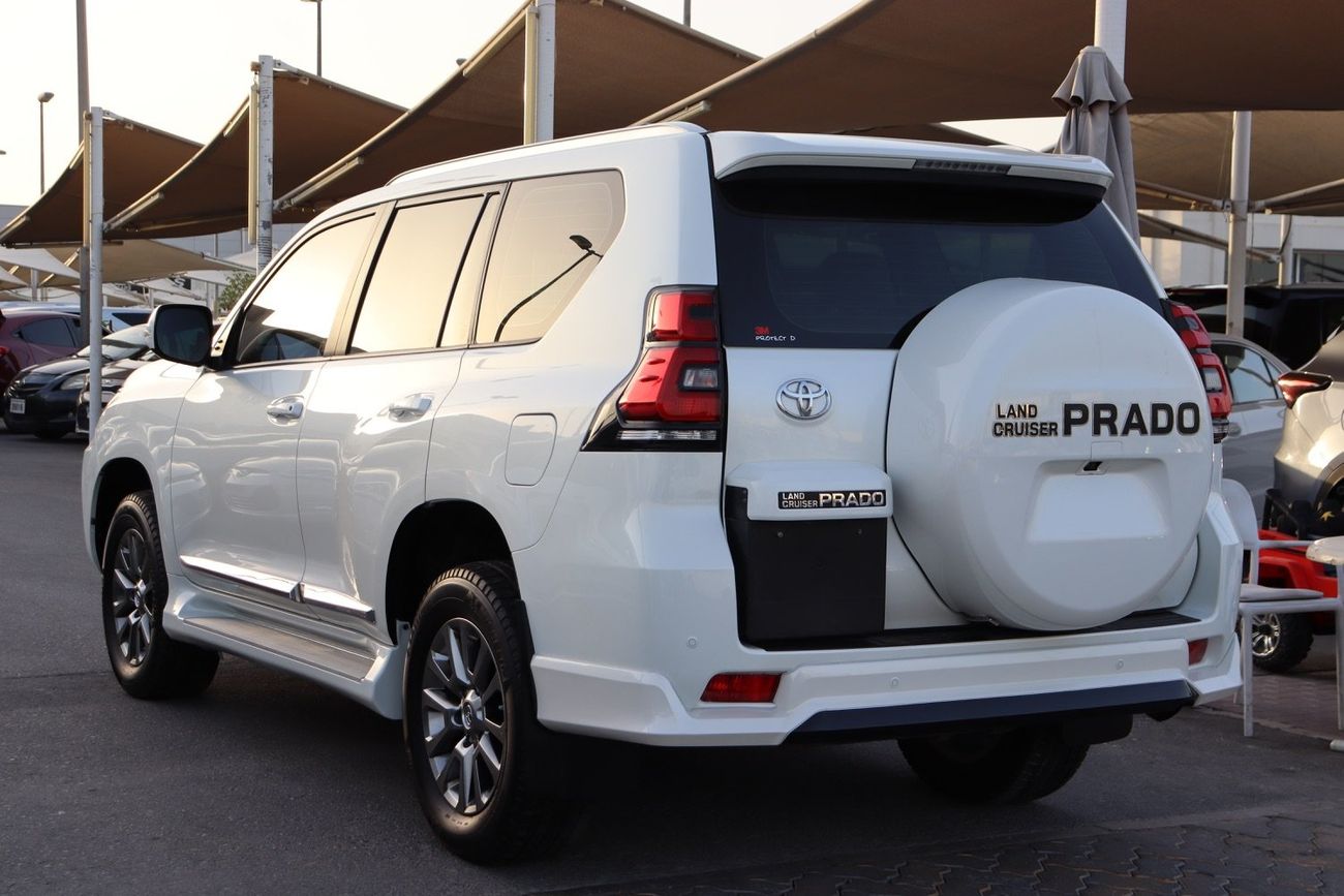 Toyota Prado VXR 4.0L AWD Toyota Prado VX.R / 2020 / V6 / GCC / Full Service History Available