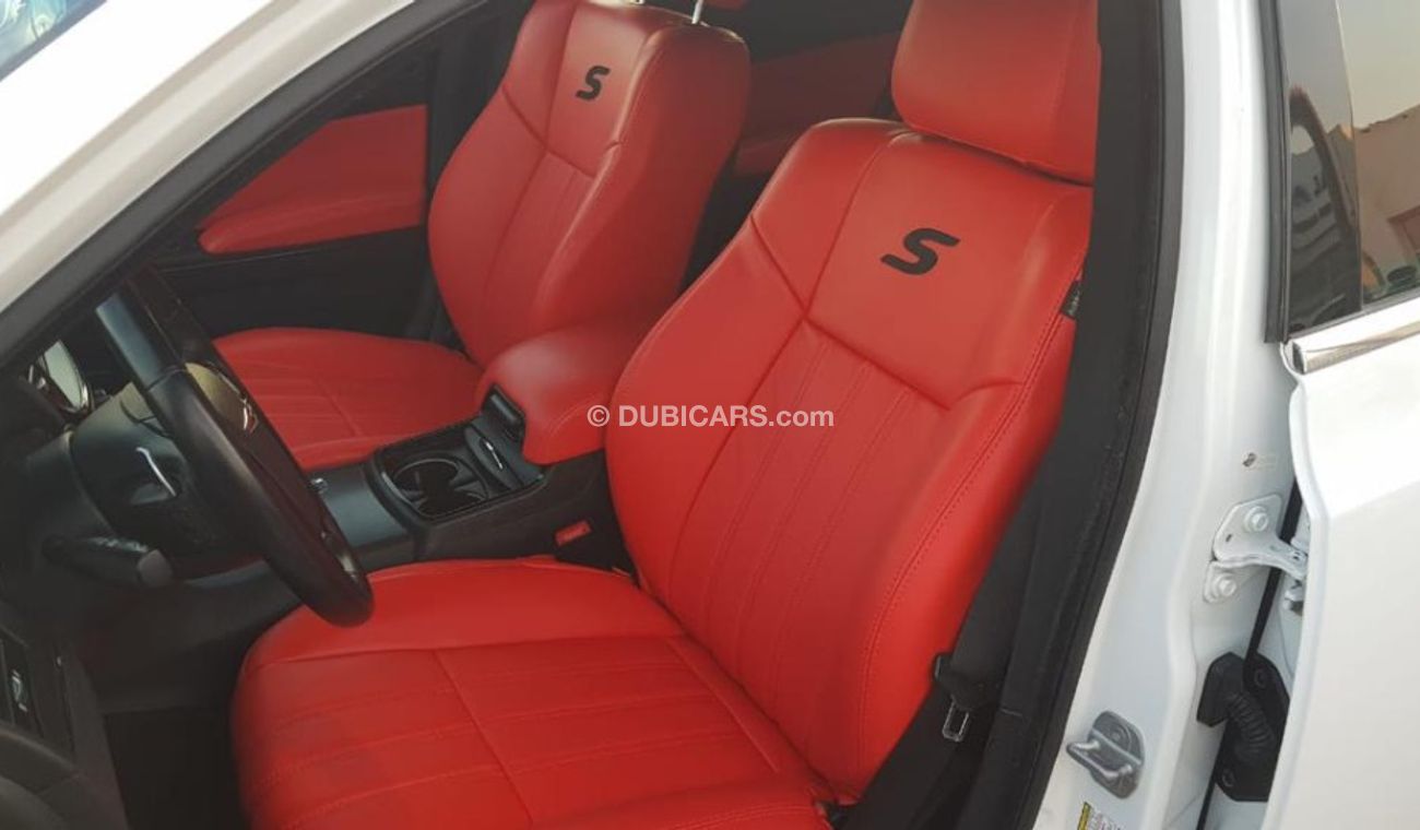 Chrysler 300s CRYSRAL MODEL 2013 CAR PERFECT CONDITION FULL OPTION PANORAMIC ROOF LEATHER SEATS NAVIGATION BLUETOO