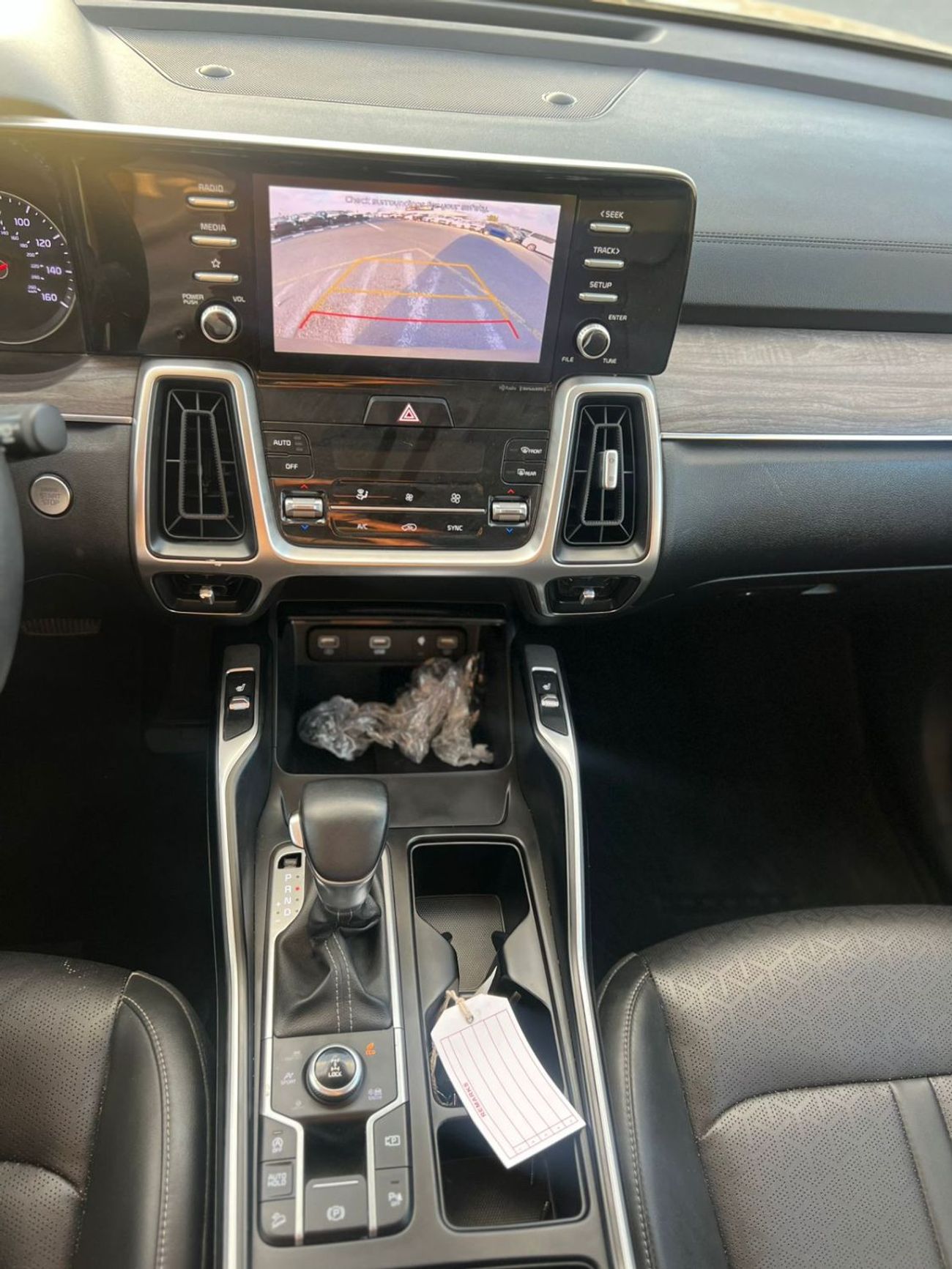 Kia Sorento 2021 KIA SORENTO EX - 2.5L V4 - Rear Camera & Sensor 4x4 - Leather Seats With Electric - Auto Trunk