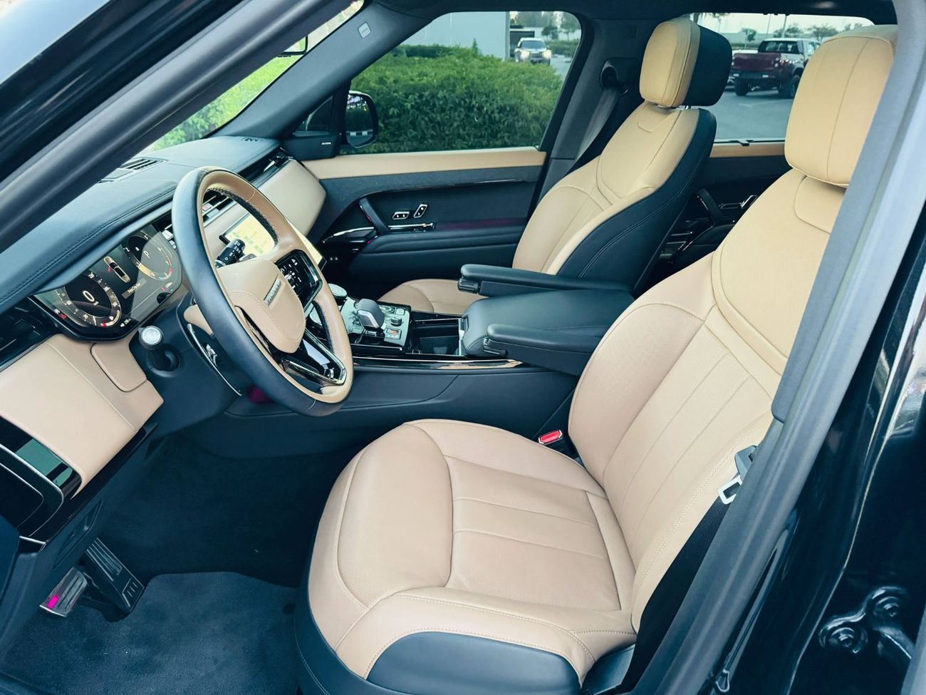 Land Rover Range Rover Sport Dynamic HSE P400 3.0L GCC SPEC UNDER WARRANTY AND SERVICE CONTRACT