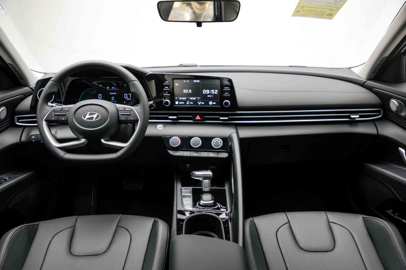 Hyundai Elantra GLX Elite 1.5L - White Inside Black | Export Only