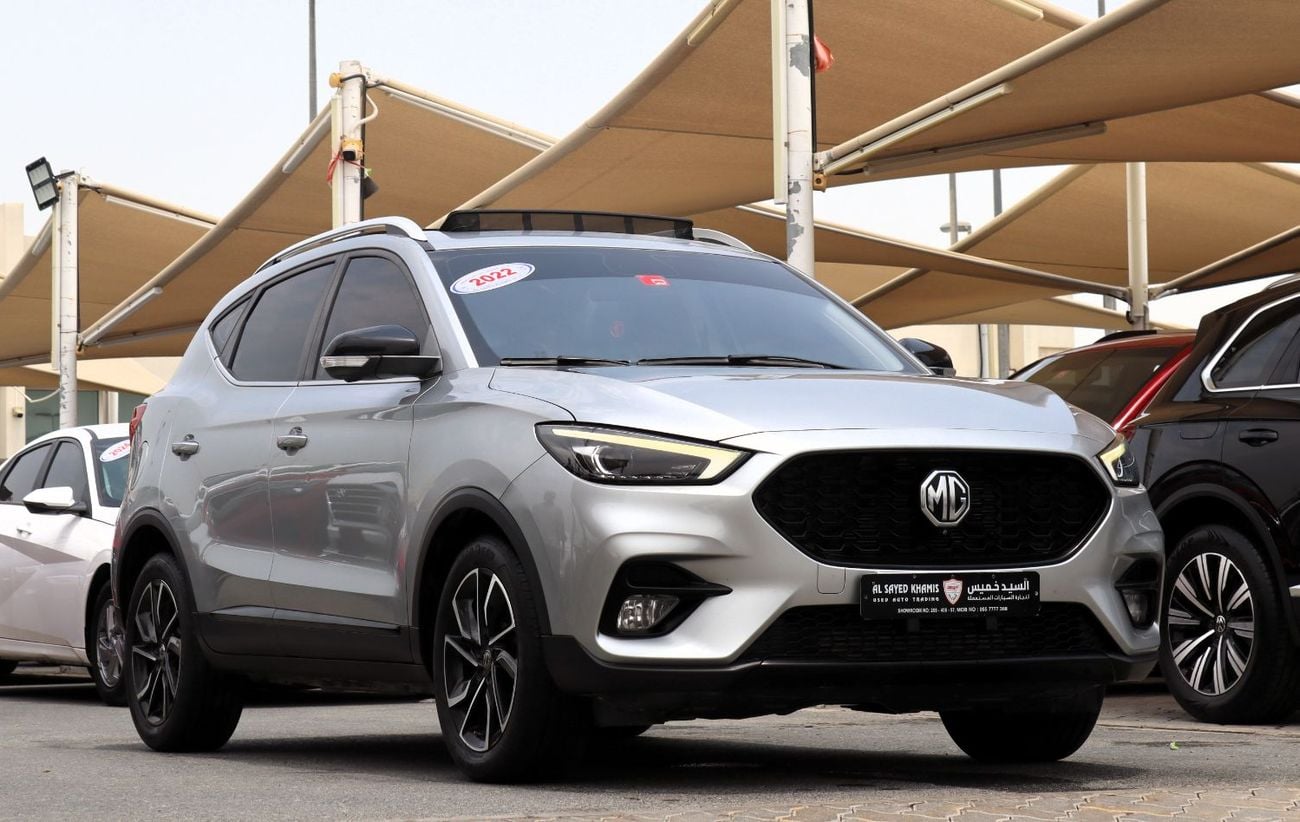 MG ZS LUX