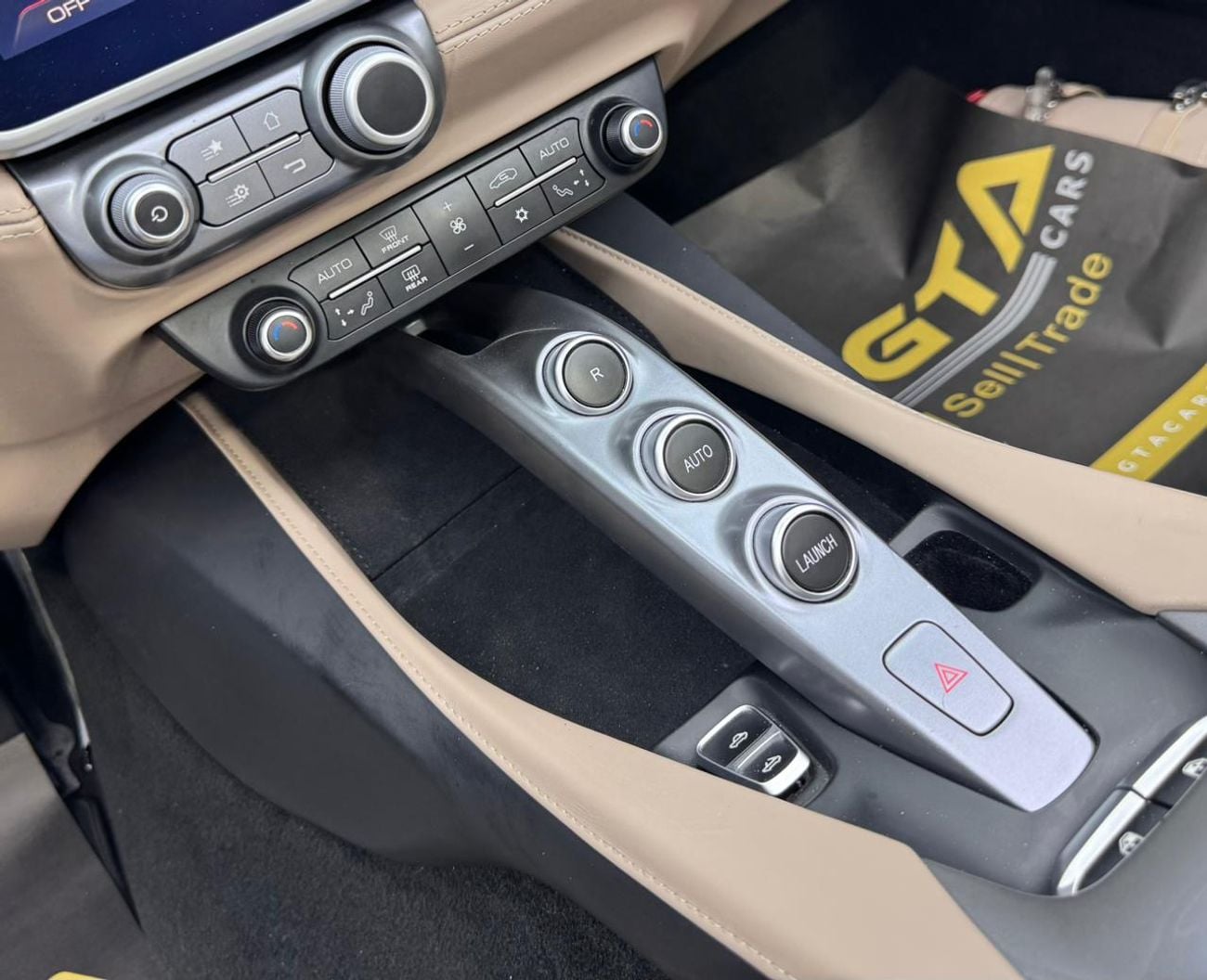 Ferrari Portofino Std 3.9L 2020 Ferrari Portofino, Ferrari Warranty+Service Contract+Full Service History, GCC