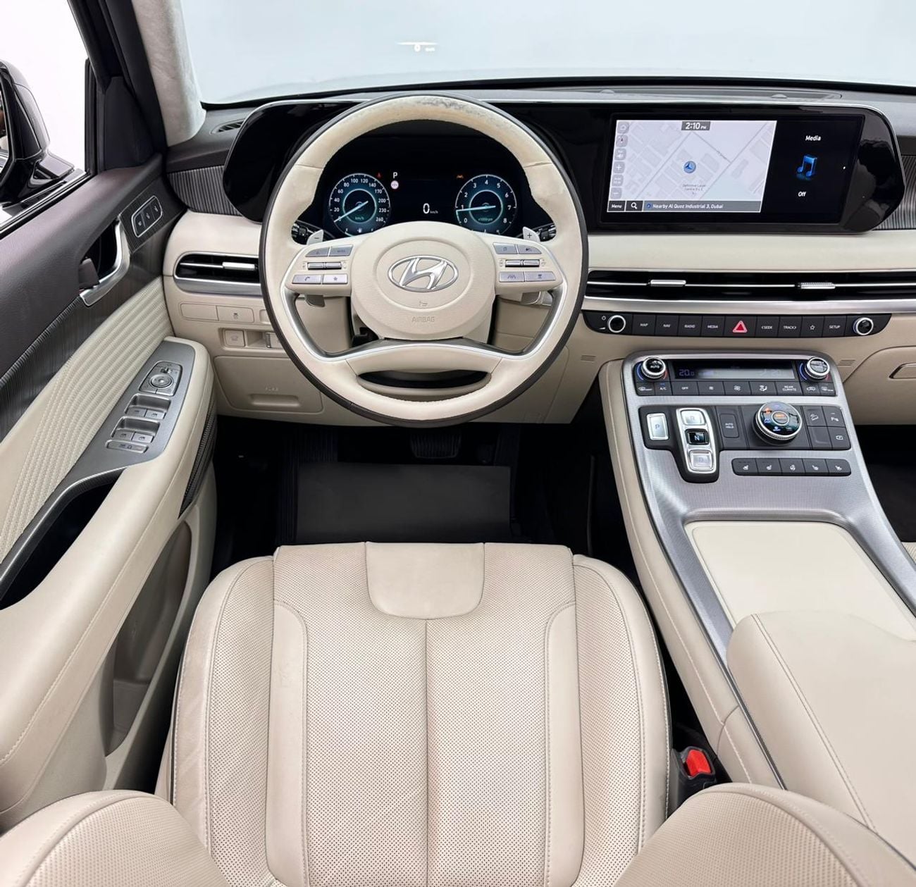 Hyundai Palisade 2024 Hyundai Palisade Premium Plus, April/2029 Hyundai Warranty, Hyundai Full Service History, GCC