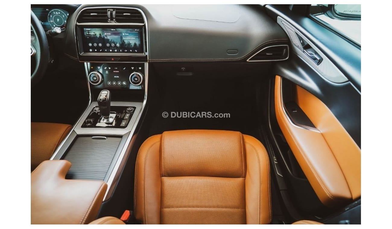 Jaguar XE R-Dynamic SE