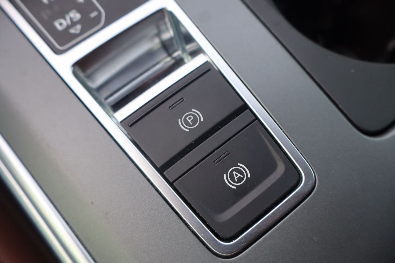 Audi A6 45 TFSI quattro S-Line 2.0L