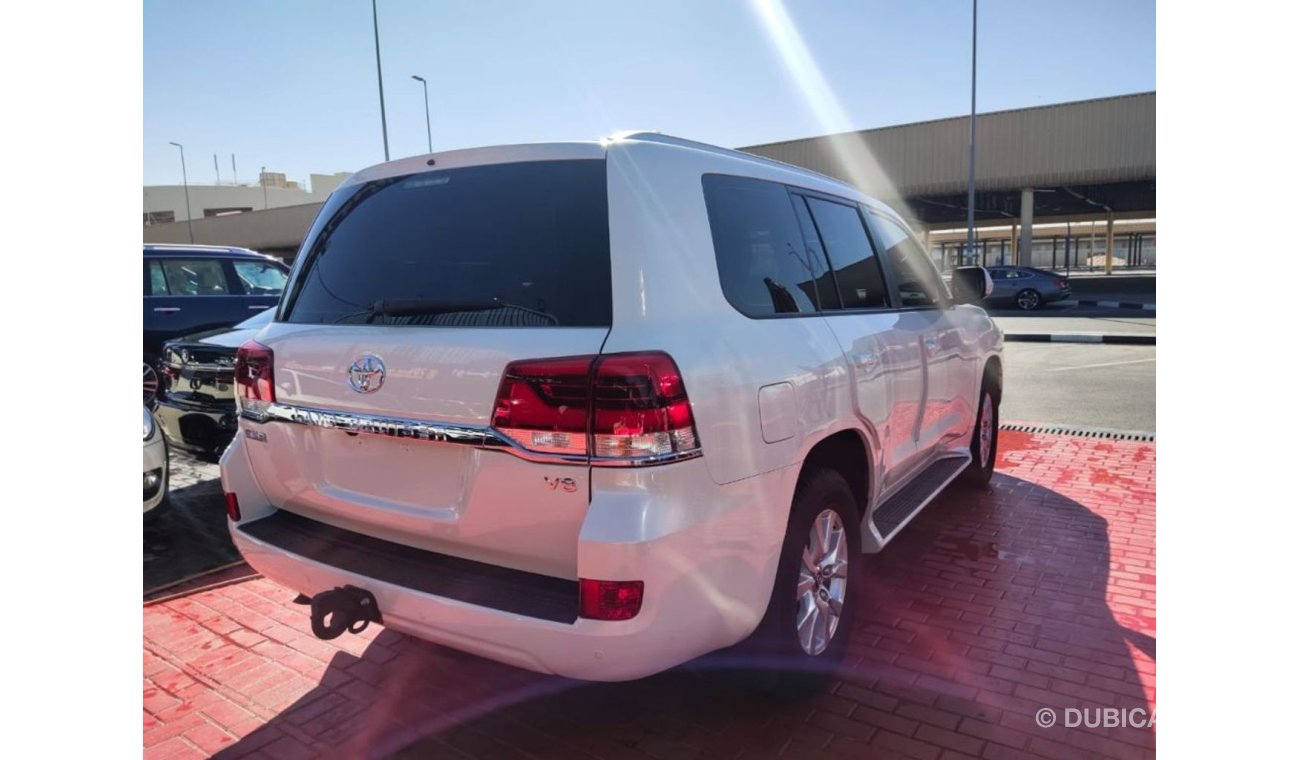 Toyota Land Cruiser V8 4.6L Under Warranty 2020 GCC