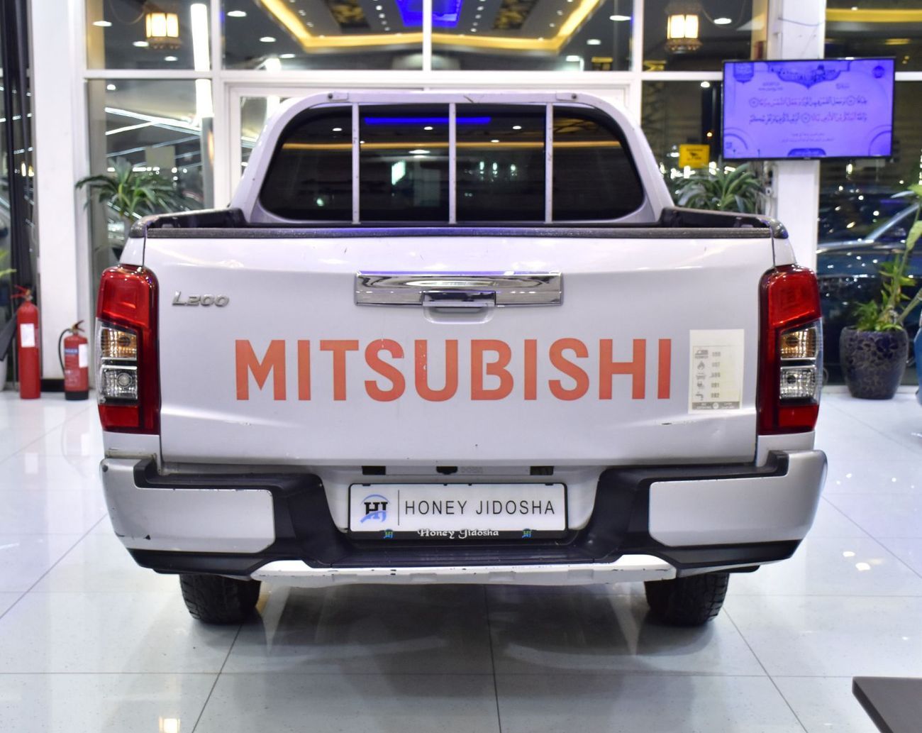 ميتسوبيشي L200 EXCELLENT DEAL for our Mitsubishi L200 4x4 ( 2020 Model ) in White Color GCC Specs