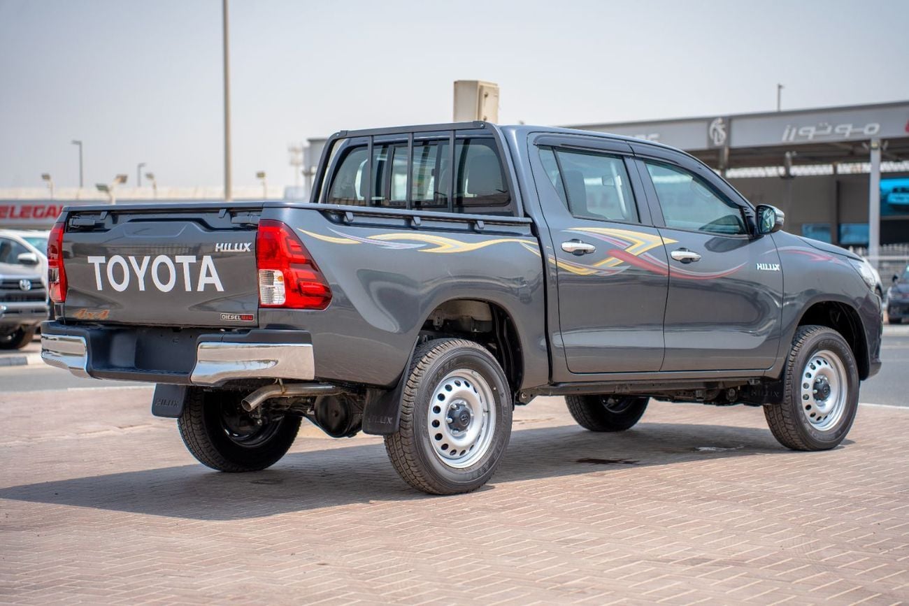 تويوتا هيلوكس Toyota Hilux 2025 2.4L Diesel 4WD Double Cab Manual