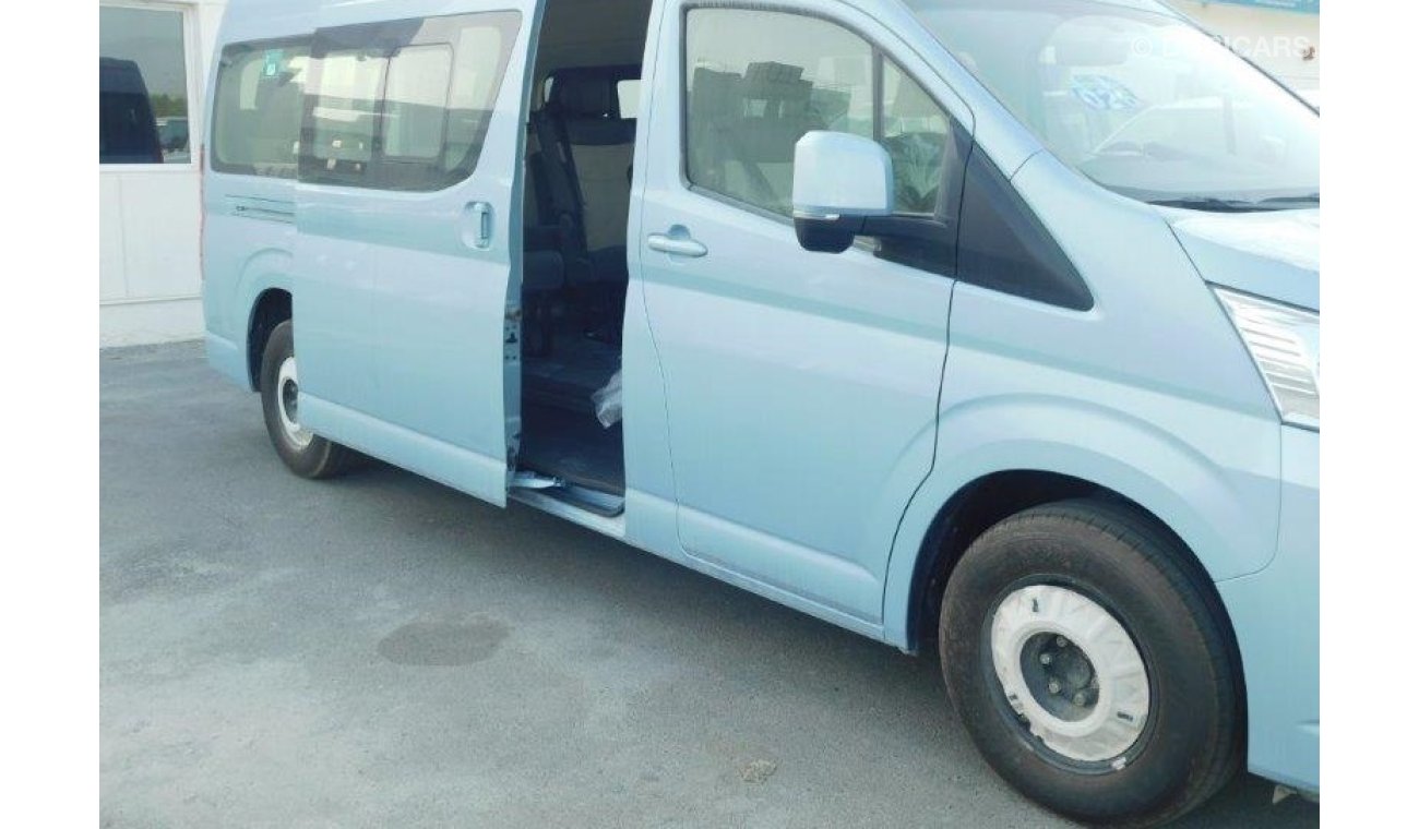 Toyota Hiace High Roof GL 2.8L Bus Diesel 13-Seater A/T