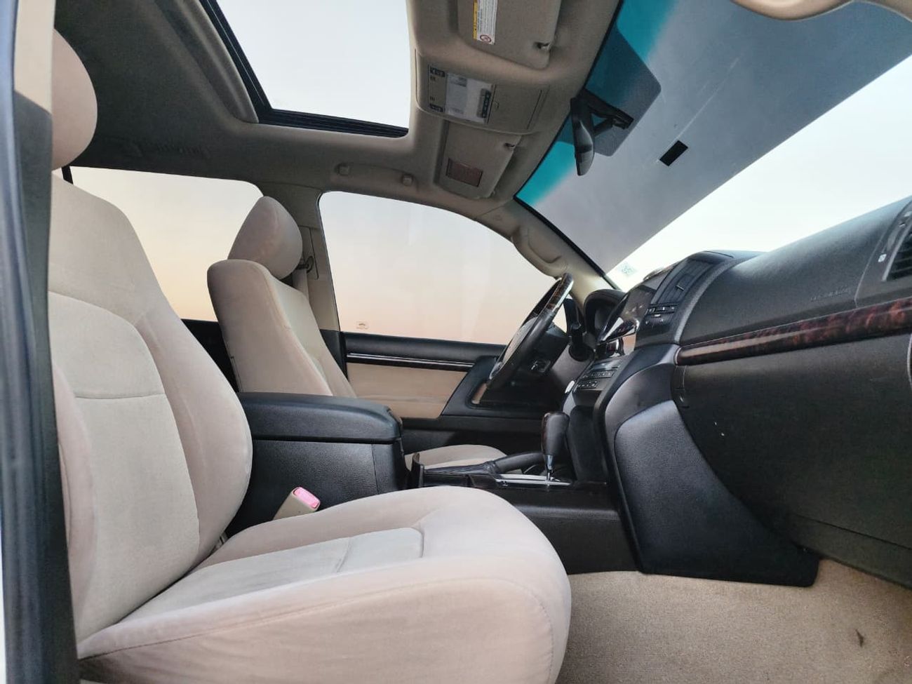 Toyota Land Cruiser GXR V6