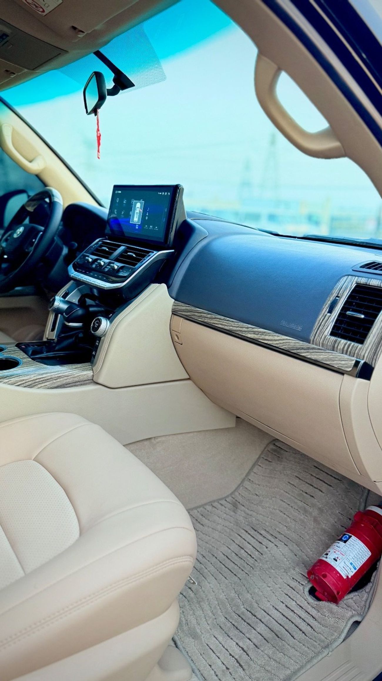 تويوتا لاند كروزر 2015 GXR V6 Facelift To 2024 Ship Exterior and Interior Both Upgrade Full Option