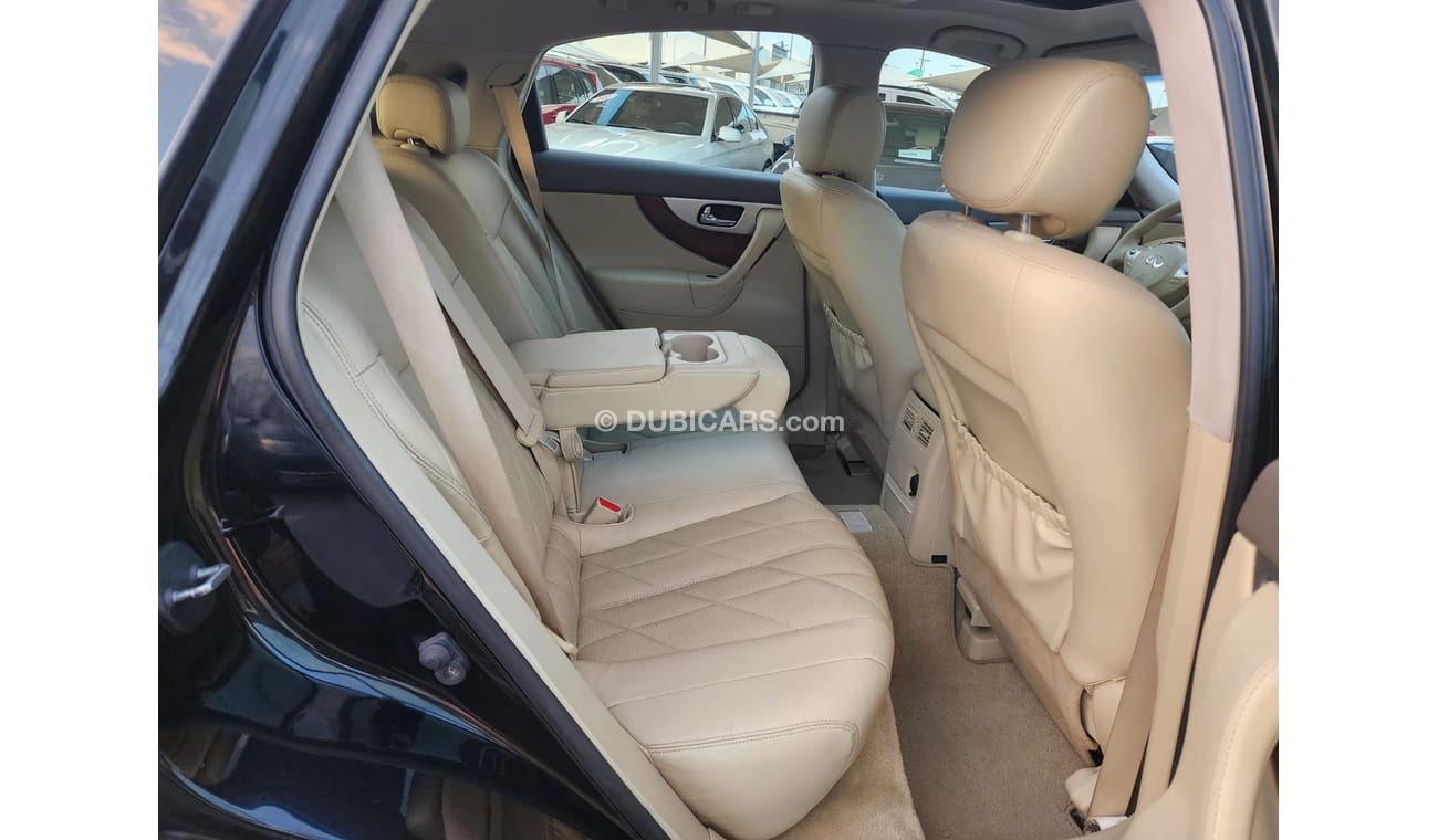 Infiniti FX35 Infiniti FX 35_Gcc_2012_Excellent_Condition _Full option