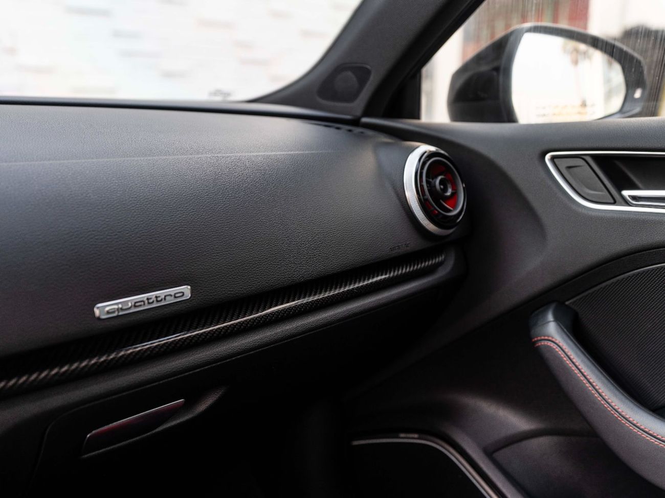 Audi RS3 TFSI quattro 2.5L (362 HP) Hatchback