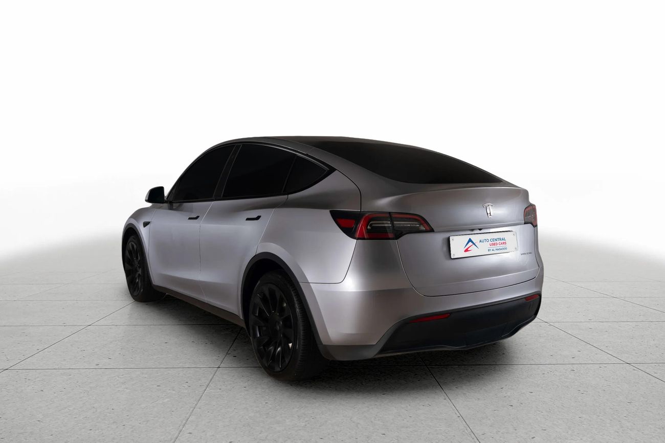 Tesla Model Y LONG RANGE