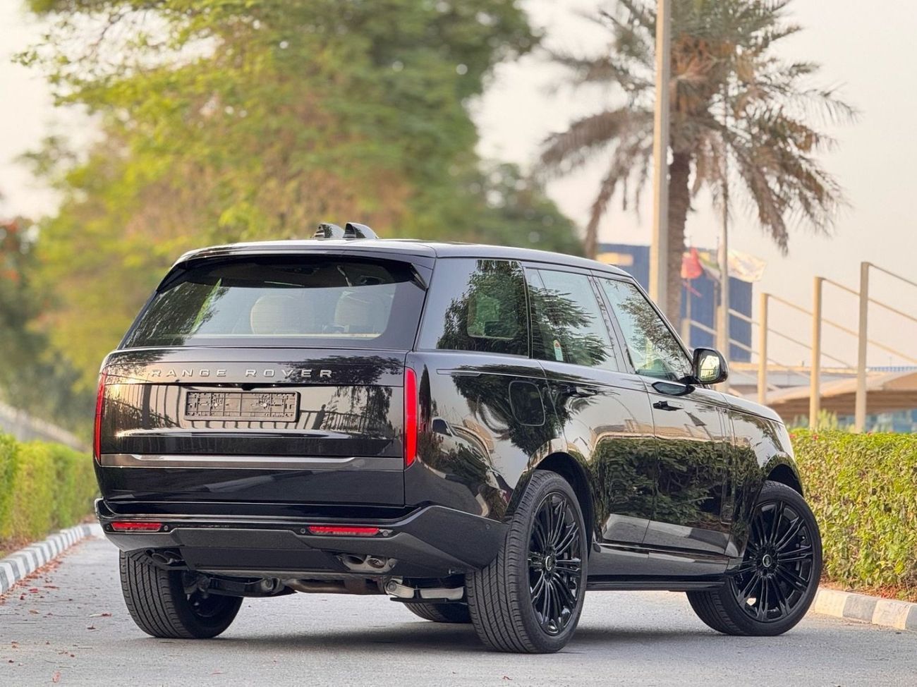 لاند روفر رينج روفر Autobiography P530 4.4L