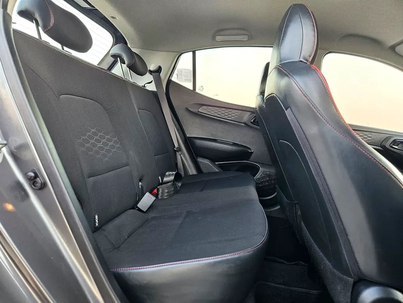 Hyundai Grand i10 SMART GCC Specs Almost A Premium Condition With Low KM With Bank Finance
