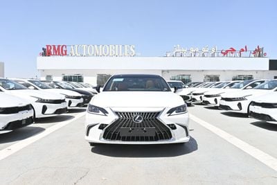 Lexus ES350 Exclusive 3.5L Lexus ES350 3.5L V6 Petrol, Color White Model 2025
