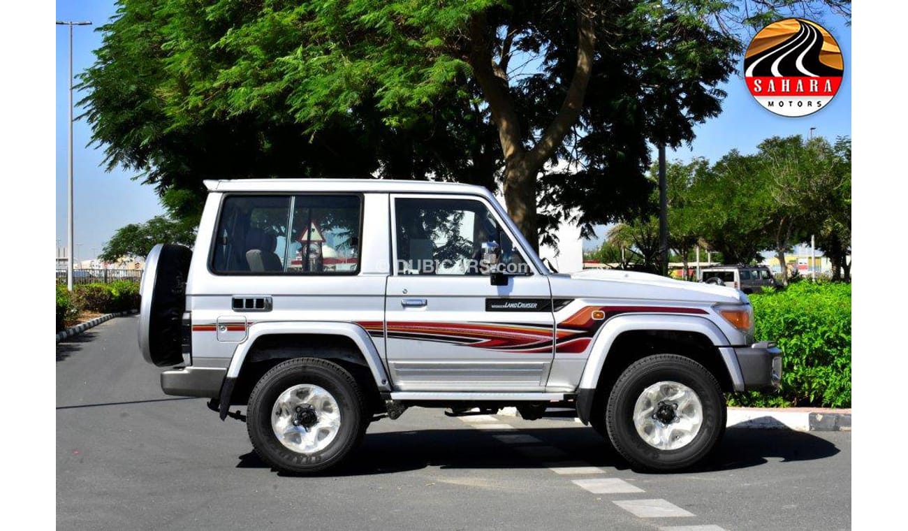 Toyota Land Cruiser 71 Hardtop Xtreme V6 4.0L