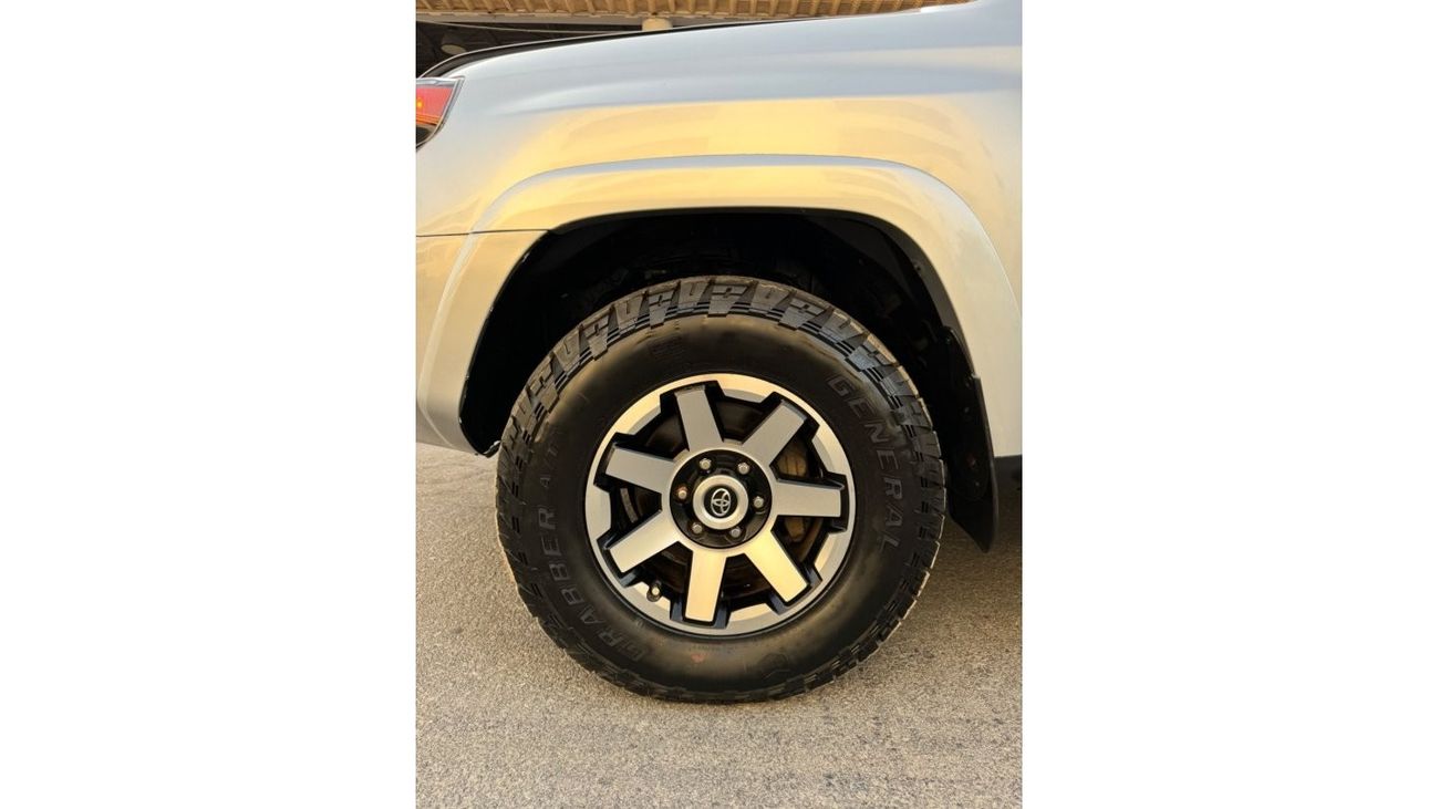 Toyota 4Runner 2018 TRD OFF ROAD 4x4 SUNROOF FULL OPTION US SPEC