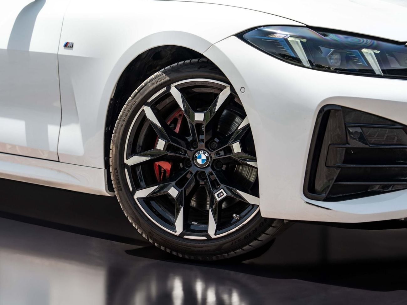 BMW 420i M SPORT BMW 4 Series 2025 for 3,297.00 AED monthly