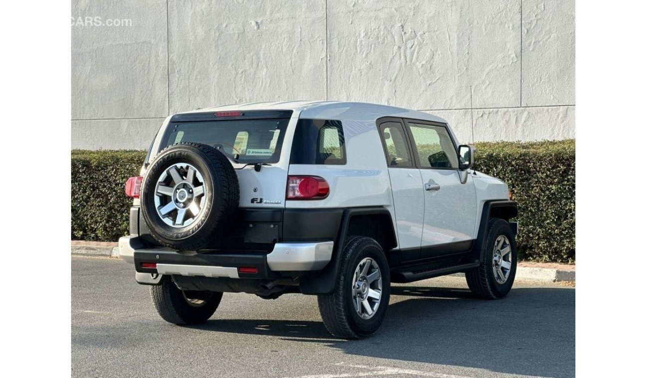 Toyota FJ Cruiser GXR GCC SPEC UNDER WARRANTY