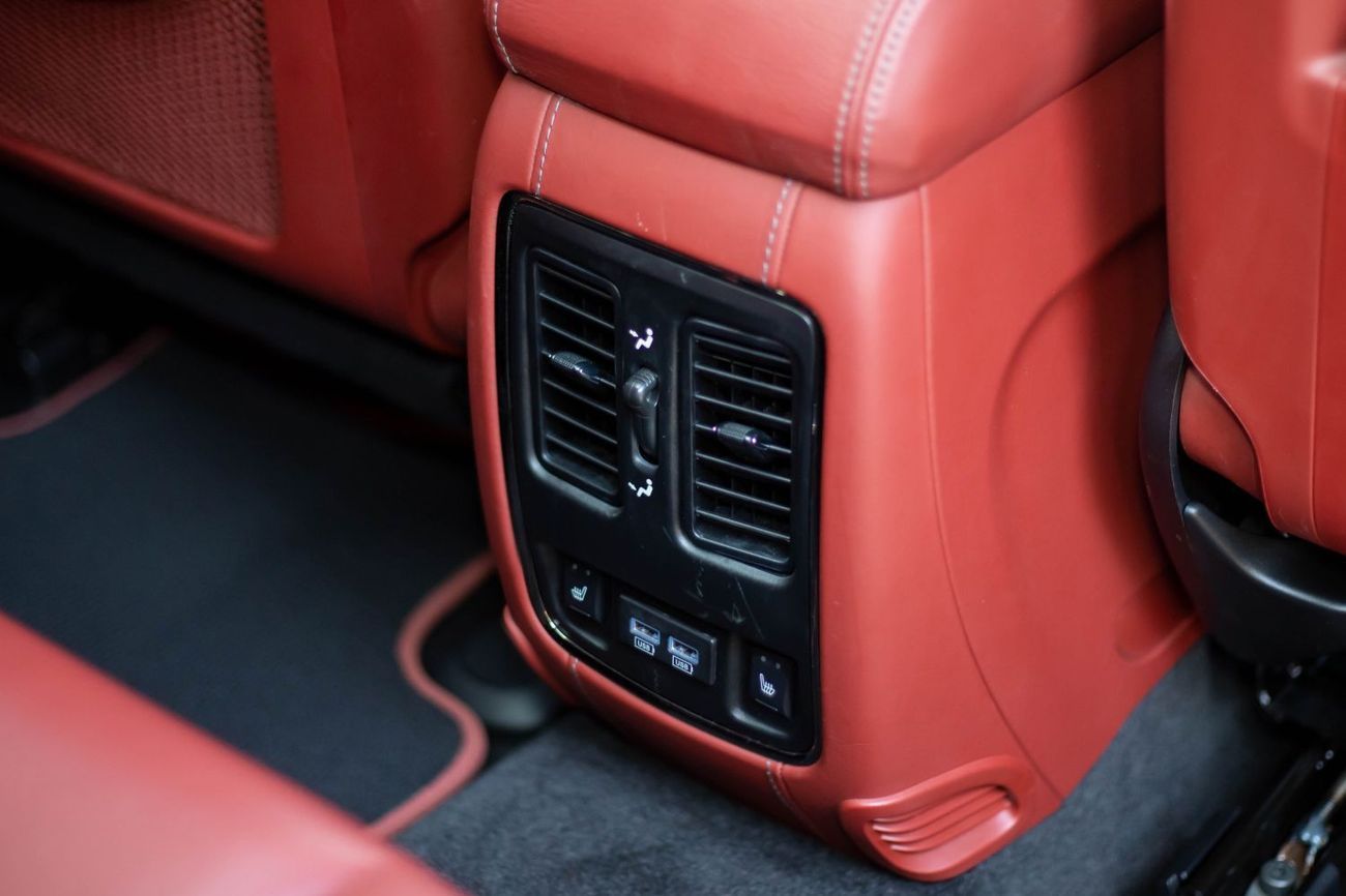 Jeep Grand Cherokee Trackhawk 6.2L
