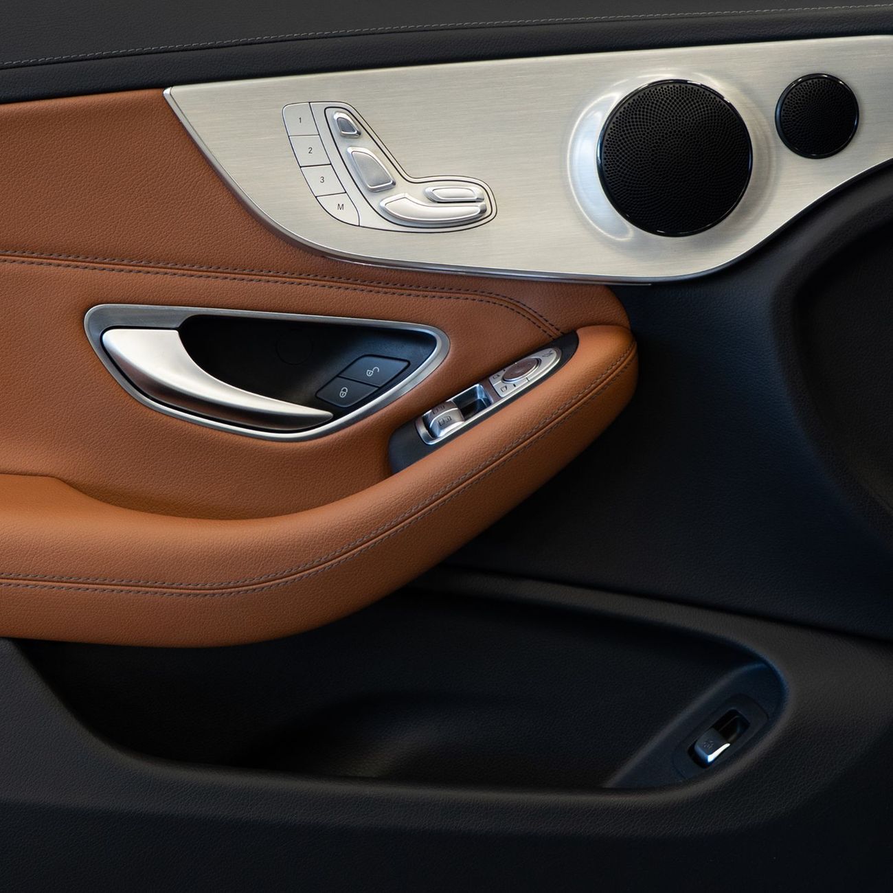 Mercedes-Benz C 200 Premium 2.0L AED 3,257 pm • 0% Downpayment • Mercedes C200 Coupe • Agency Warranty And Service Packa