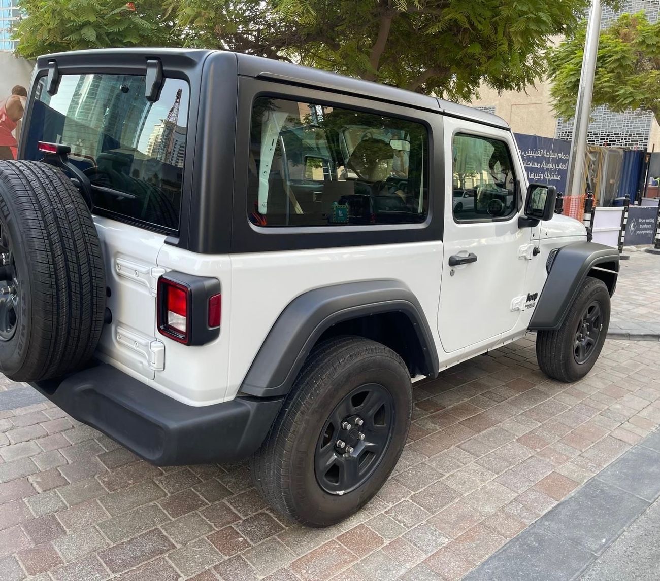 Jeep Wrangler Unlimited Sport S 2.0L A/T