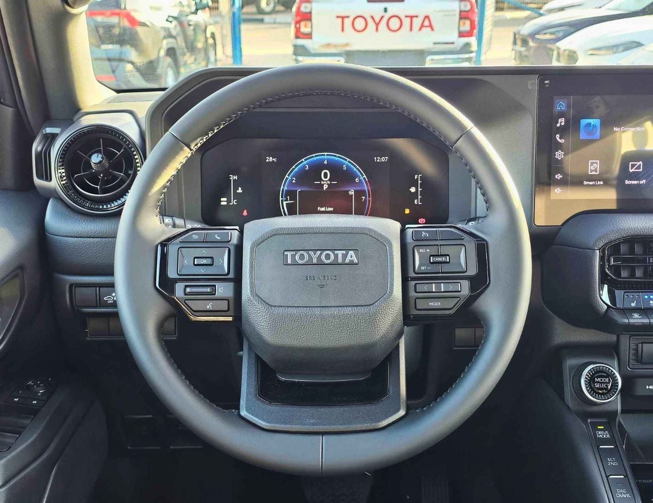 تويوتا برادو ALL ROUNDER / 2.4L PETROL V4 / SUNROOF / DRIVER POWER SEAT / COOL BOX / MID OPTION (CODE # R2)